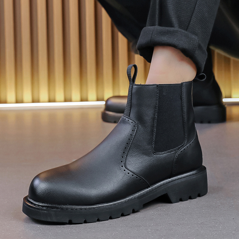 Vyrų Martin batai: PU viršus, vidutinio aukščio kulkšnis, šoninis užtrauktukas, apvali nosis, guminė padas