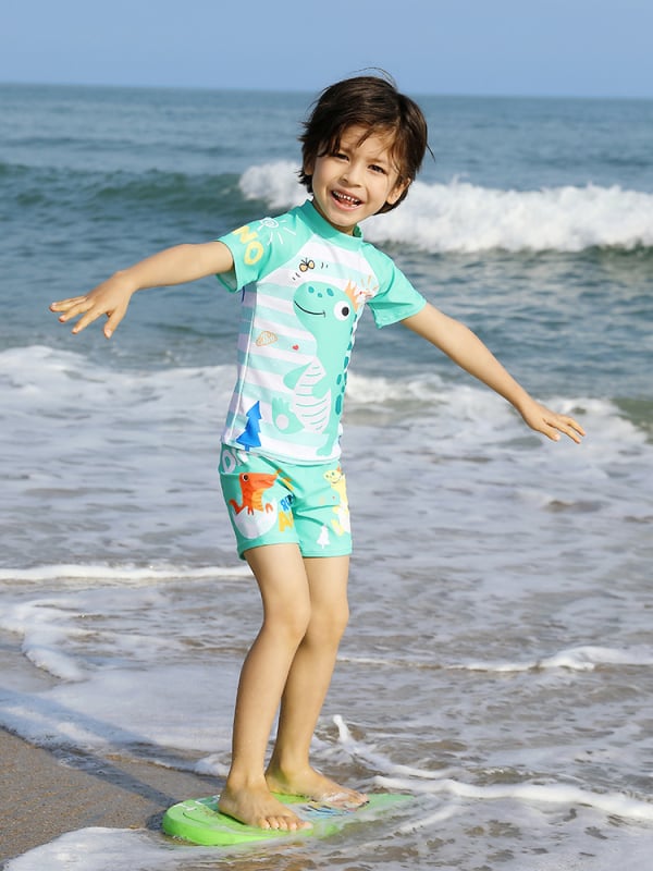 Shiki Плувен костюм за момчета, едночастен, карикатурен принт, нейлонова смес 82% с подплата полиестер 95%