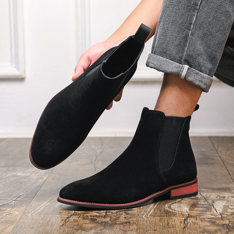 Martin odiniai batai su PU viršumi, medinė padas, smailus nosis, klininis kulnas 1–3 cm, rudens stilius