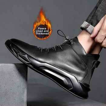 Odiniai batai, Martin stiliaus, vidutinio aukščio, viršus iš pirmojo sluoksnio karvės odos, dirbtinio kailio įdaila