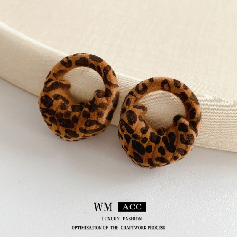 Щифтови обици: ромбовидни геометрични, леопардов принт върху платнена материя, 925 сребърни штифтове, стил Melard