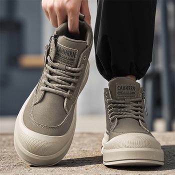 Vyriski aukštų odinių skate batų su raišteliais, aukštį didinančiu vidpadžiu ir PVC injekcine forma sukurta pado