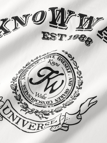 T-shirt σε χαλαρή εφαρμογή από βαμβάκι (96%+), στρογγυλή λαιμόκοψη, κοντά μανίκια και γεωμετρικό τύπωμα, Καλοκαίρι 2025