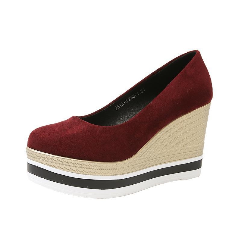 Moterų platformos plokščios basutės su slip-on dizainu, viršutinė medžiaga: dirbtinis flisas, padas: natūralus gumos, kulnas: žemas (Viršutinė medžiaga: dirbtinis flisas; Padas: natūralus gumos; Kulnas: žemas; Užsegimas: slip-on; Stilius: platforma)