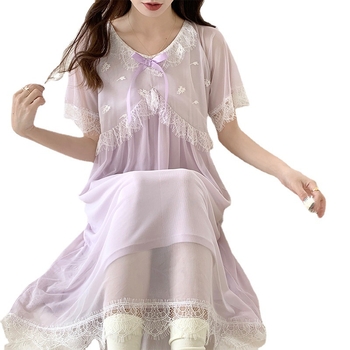 Naktinė su tinklo audiniu ir kaspinu, V kaklo iškirptė, pusiau rankovių, ilga suknelė; viskozė 90-95%