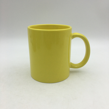 Keraminė puodelis su logotipo atspaudu, cilindrinė forma, karikatūrų motyvas, mikrobangų krosnelėms tinkamas