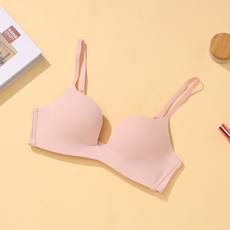 Moteriška belaidė liemenėlė, 3/4 puodeliai, plonas formuotas nailonas su poliesterio įdėklu, užpakalinė dviguba užsegimo kilpa