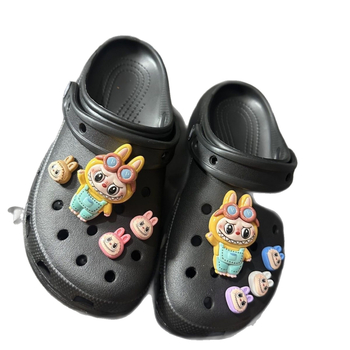 RY0001-0513 Rongyun`s family - DIY batų aksesuarai: suderinami su sportbačiais, odiniais batais, batų, sandalų ir kt.; stilius Crocs sagtis, Cartoon Paradise; nuimamos batų gėlytės; tinkama vasarai, žiemai, pavasariui ir rudeniui