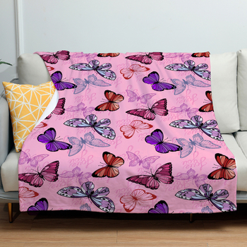 Flanelinė antklodė miegamajam su drugelio raštu; poliesterio medžiaga, svoris 300–500 g, visų metų naudojimui