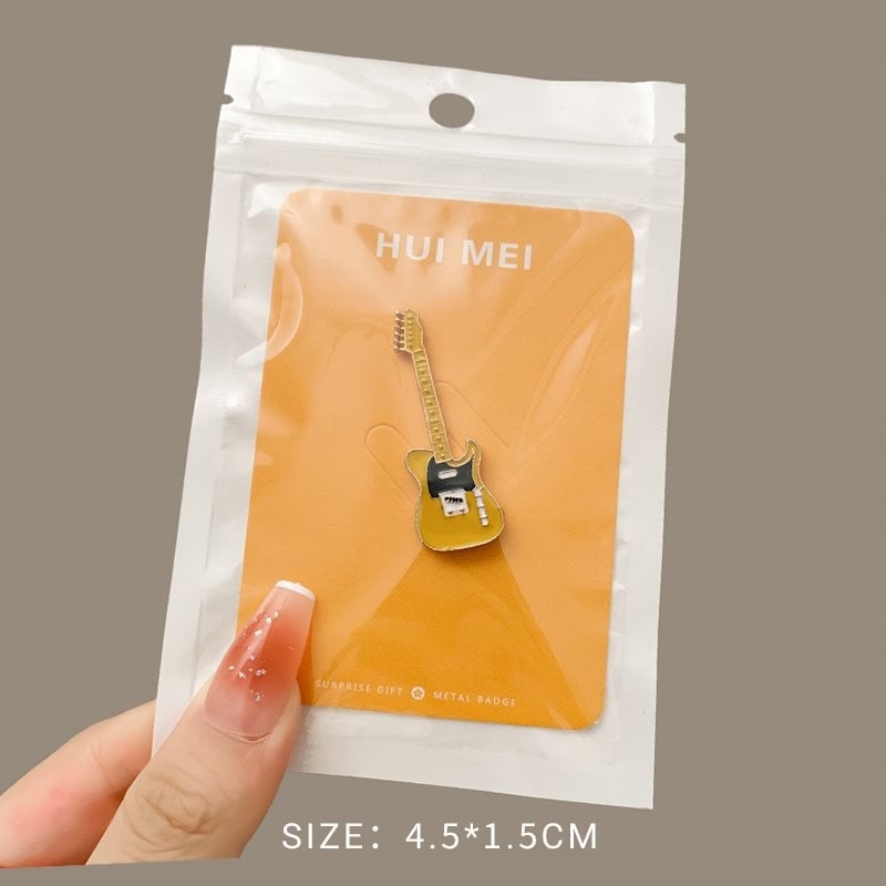 Elektrinės gitaros segė - madingas japonų-korejiečių stilius, miela karikatūrų poros ženkliukas, lydinys su sidabro arba aukso danga, dviguba naudojimo, pavasaris 2023