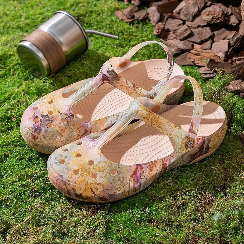 Moterų Crocs stiliaus sandalai, EVA padas, PVC viršus, neslidūs, kvėpuojantys, pado storis 3-5 cm