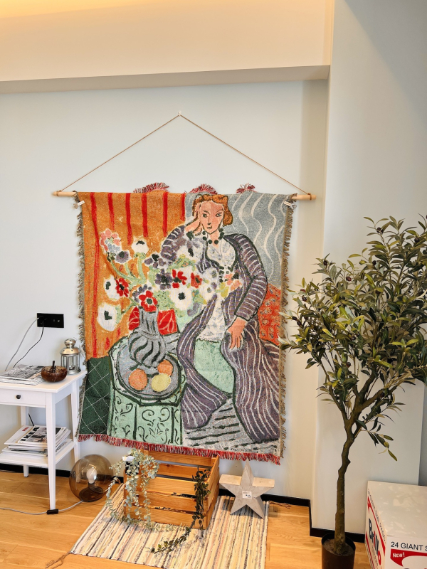 Gobelenas: Klimt įkvėptas nordiško stiliaus abstraktus paveikslas, audinio mišinys 91–100% medvilnė, stačiakampis, rankų plovimas, svetainės dekorui.