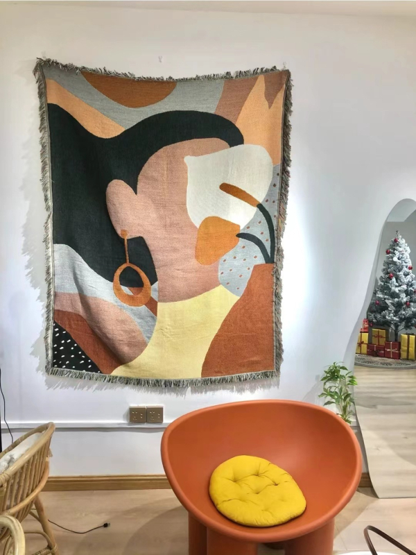 Gobelenas: Klimt įkvėptas nordiško stiliaus abstraktus paveikslas, audinio mišinys 91–100% medvilnė, stačiakampis, rankų plovimas, svetainės dekorui.