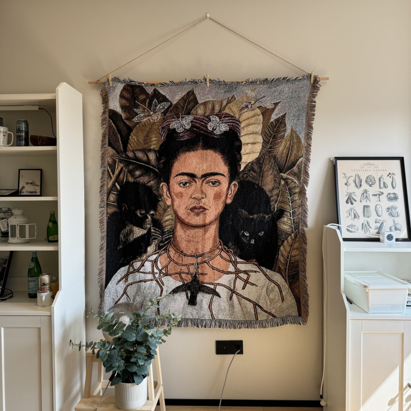 Gobelenas: Klimt įkvėptas nordiško stiliaus abstraktus paveikslas, audinio mišinys 91–100% medvilnė, stačiakampis, rankų plovimas, svetainės dekorui.