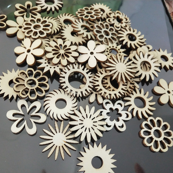 Ξύλινες ανάμικτες μορφές χειροτεχνίας – 50 τεμάχια ανά πακέτο, ποικιλία σχεδίων (γρανάζια, λουλούδια, πεταλούδες) για DIY ζωγραφική σε νηπιαγωγείο