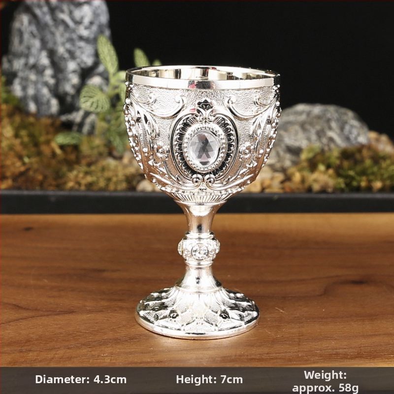 Europos stiliaus metalinis spiritų stiklas, lydinys, šiaurinis gėlių dizainas, Manny prekės ženklas, svoris 60 g