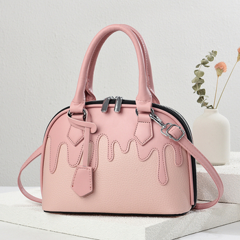 Geantă PU în formă de scoică cu fermoar, capacitate mare, buzunare interioare (buzunar cu fermoar, buzunar pentru telefon, buzunar pentru ID), căptușeală poliester, curea de umăr simplă