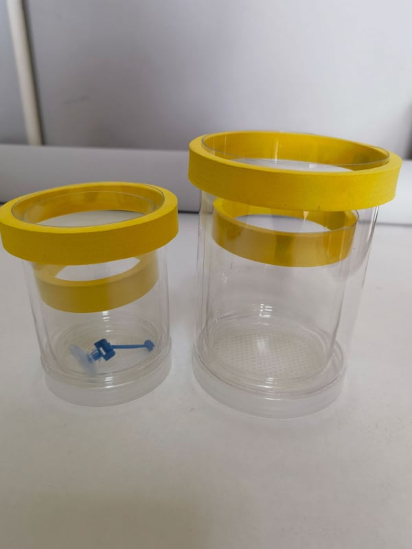 Blue bay Plaukiojanti veisimo izoliacijos dėžutė guppy`ams – plastikinis inkubatorius mažoms žuvelėms