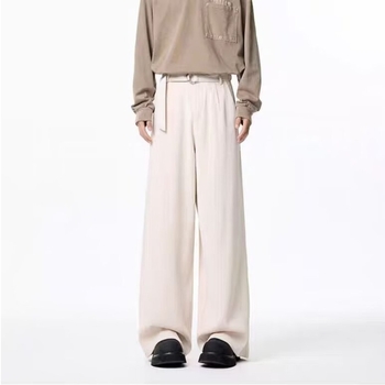 Φαρδιά παντελόνια με μέση ύψους, με ζώνη και κλείσιμο με κορδάνι, ύφασμα από πολυεστέρα 60%