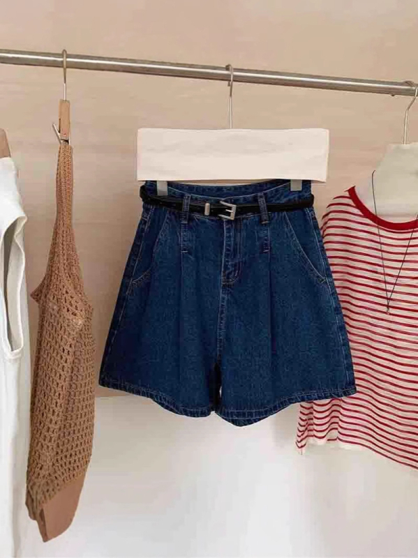 Șort din denim cu plisuri, talie înaltă, croială în formă de A, croială largă, denim din bumbac