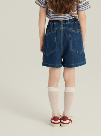 Παιδικά τζιν σορτς σε κορεατικό στυλ, unisex, μεσαία μέση, μονόχρωμα, σύνθεση υφάσματος: 77.3% βαμβάκι, 14.3% πολυεστέρας, 8.4% ανακυκλωμένες ίνες