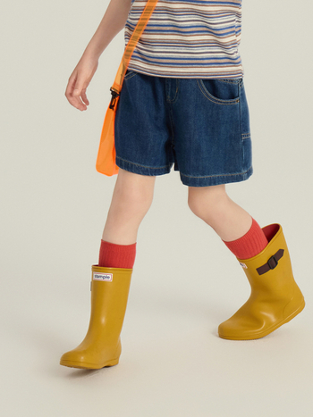 Παιδικά τζιν σορτς σε κορεατικό στυλ, unisex, μεσαία μέση, μονόχρωμα, σύνθεση υφάσματος: 77.3% βαμβάκι, 14.3% πολυεστέρας, 8.4% ανακυκλωμένες ίνες