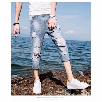 Мъжки дънкови къси панталони с 3/4 дължина – корейски стил, тънък силует, с дупки, средна талия