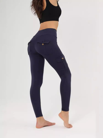Milk Silk jóga leggings, cropped hossz, szoros fazon, 80–90% poliészter/spandex, közepes vastagság