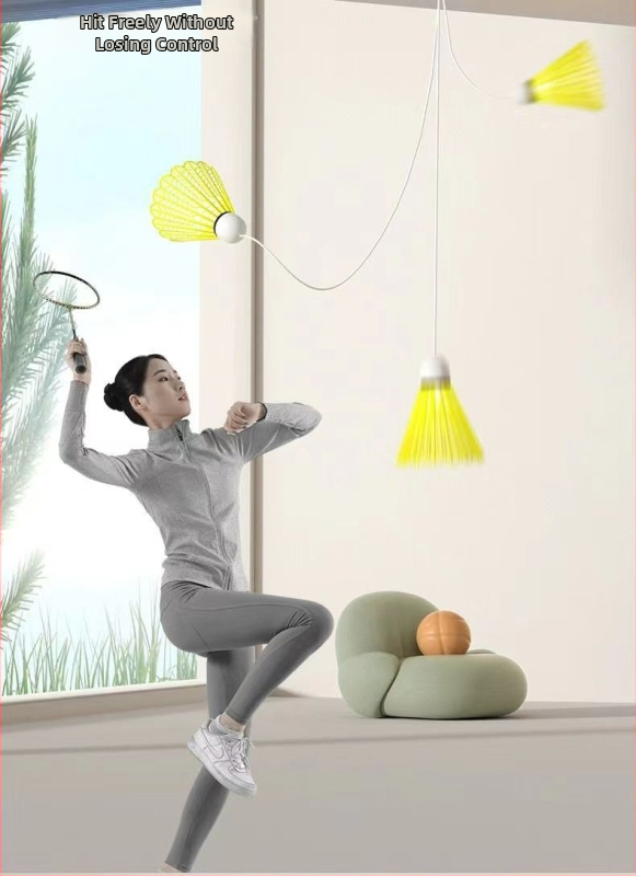 Badminton treniruoklis, plieno lydinio rėmas, svoris 95–100 g, rankenos storis G2, tiesus smūgis