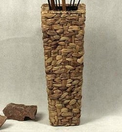 Zen stiliaus džiovintų gėlių puokštė svetainei – mišrios elementai su lotosu, lotus sėklų kapsulėmis ir pušų kankorėžiais (Variety: Lily; Material: Other; Craft: Other; Gift: No)