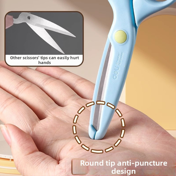 Deli universalaus modelio vaikų popieriaus žirklėms su plastine rankena ir apsauginiu gaubteliu