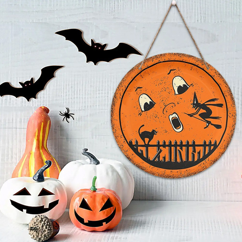 Drvena viseća dekoracija za Halloween — okrugla tikva; Materijal: drvo; Kategorija: viseća; Pogodno za uređenje doma, ureda, hrama i hotela; Poklon spreman