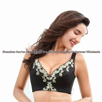 Formuojanti liemenėlė su pilnomis kaušėmis, plonos formuojančios kaušelius, Spandex/Lycra audinys, fiksuoti dvigubi petnešos, nugaroje keturių eilių užsegimas