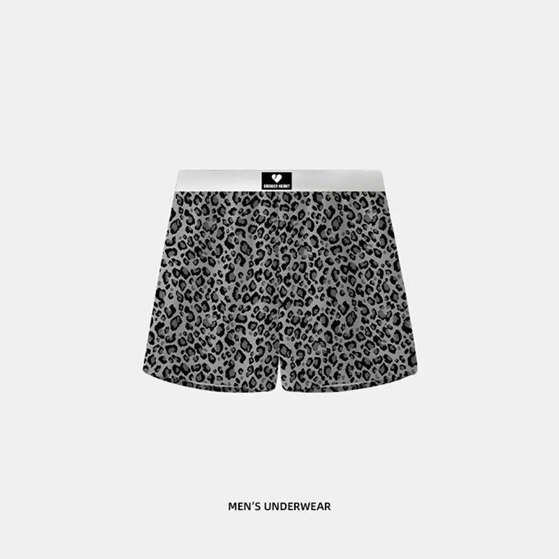 Vīriešu nakts šorti ar leoparda printu, ātri žūstoši, poliestera adījums, 80–90% poliesters, vidējā josta