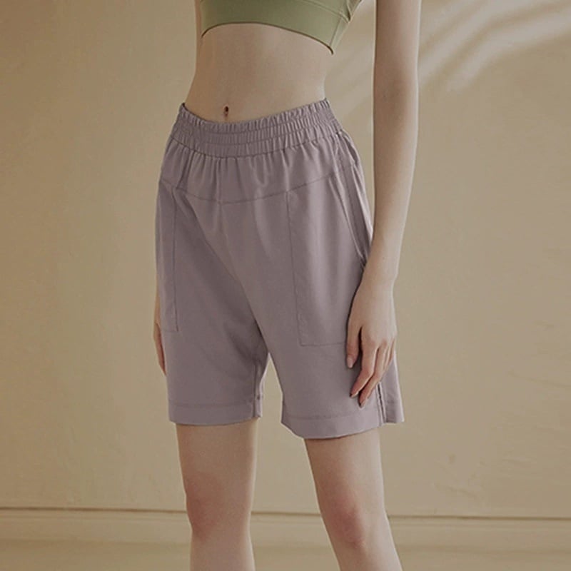 Moterys greitai džiūstantys sportiniai šortai bėgimui ir treniruotėms, poliesteris, capri ilgis, kasdienis sportinis stilius