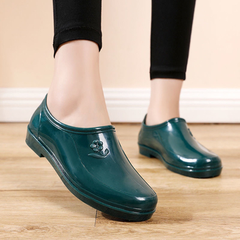 Moterys PVC lietaus batai žiemai, žemas vamzdelio aukštis, plokščias kulnas