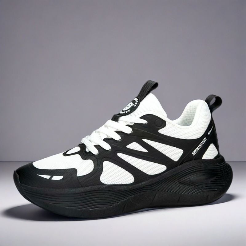 Αθλητικά παπούτσια τρεξίματος με άνω μέρος από δίχτυ, διαπνέοντα, ελαφρά, αντιολισθητική σόλα, με κορδόνια.