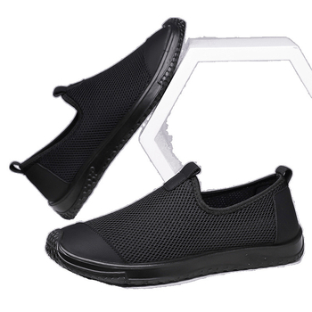 Vyriski slip-on bateliai iš tinklo viršaus, kvėpuojantys, su kaukolės raštu, žemas profilis, gumos padas