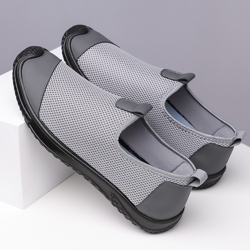 Vyriski slip-on bateliai iš tinklo viršaus, kvėpuojantys, su kaukolės raštu, žemas profilis, gumos padas