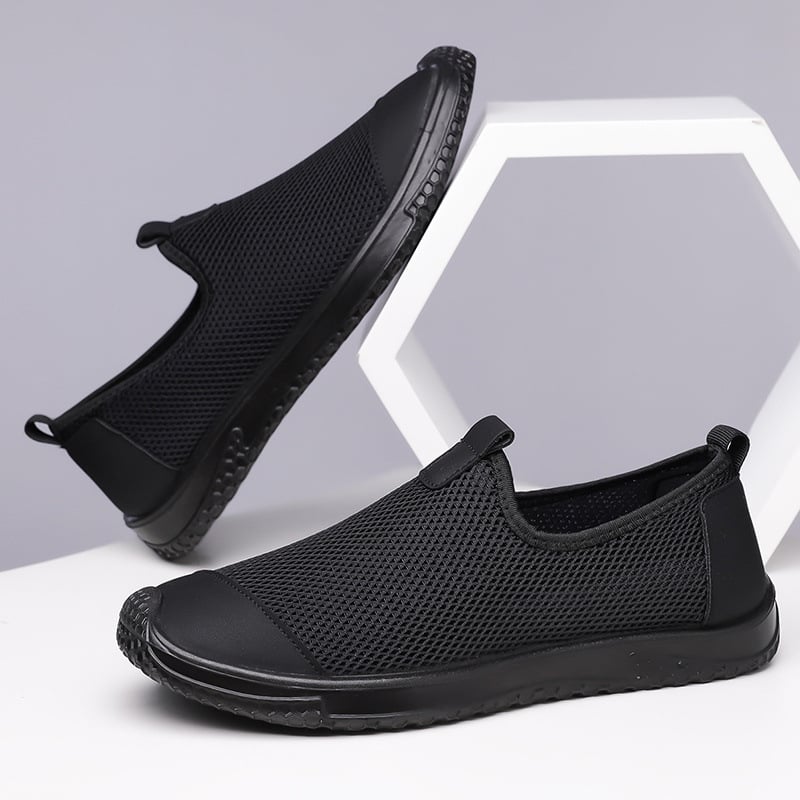 Vyriski slip-on bateliai iš tinklo viršaus, kvėpuojantys, su kaukolės raštu, žemas profilis, gumos padas