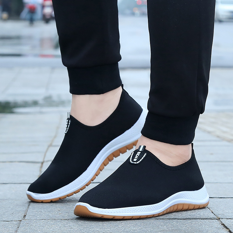 Unisex kvėpuojančios tinklinės viršutinės slip-on sportbačiai, lengvi, PVC padai, injekcinė technologija