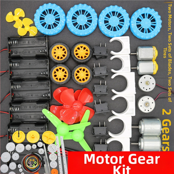 B medžiagų rinkinys, apie 140 komponentų: pavarų variklis, baterijų dėžutė, ratų modelio rinkinys