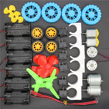 B medžiagų rinkinys, apie 140 komponentų: pavarų variklis, baterijų dėžutė, ratų modelio rinkinys