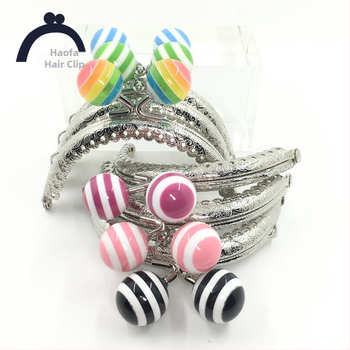 Guofa 0168-YS metalinė bagažo įranga su pusmėnulio reljefu dizainu — Guofa serija, modelis 0168-YS; Medžiaga: Geležis; Dizainas: Metalas; Prekės ženklas: Guofa; Prekės kategorija: Bagažo aksesuarai