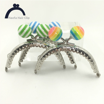 Guofa 0168-YS metalinė bagažo įranga su pusmėnulio reljefu dizainu — Guofa serija, modelis 0168-YS; Medžiaga: Geležis; Dizainas: Metalas; Prekės ženklas: Guofa; Prekės kategorija: Bagažo aksesuarai