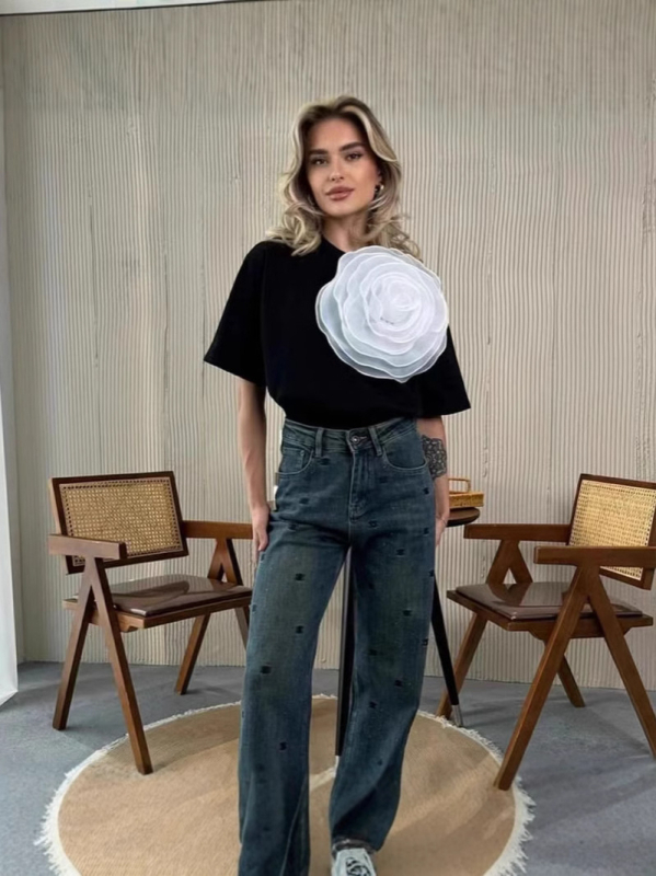 Ženski pamučni T‑shirt – okrugli izrez, kratki rukavi, slobodan kroj, srednja duljina, otisak cvijeća u obliku trube, casual japansko-korejski stil
