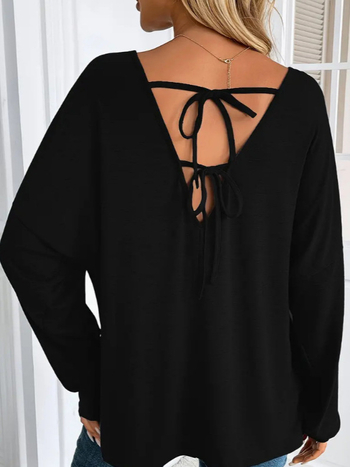 Moteriški V kaklo marškinėliai su nugaros raištuko detale, laisvo kirpimo, ilgos rankovės, poliesterio mišinio audinys 30-50%