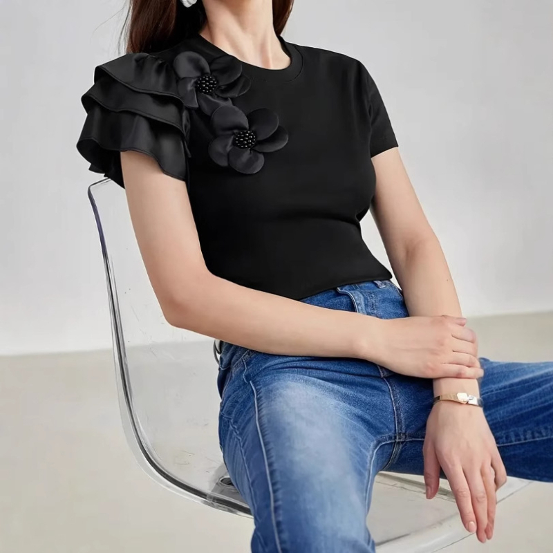 Tricou din poliester, model geometric, guler rotund, mâneci scurte, croială slim