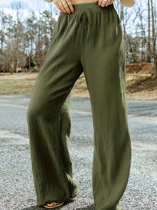 Moterys plačios kelnės su aukšta juosmeniu, medvilnės-poliesterio mišinio audinys, mikroelastika, plisė tekstūra, kasdienio japonų ir korėjiečių stiliaus.