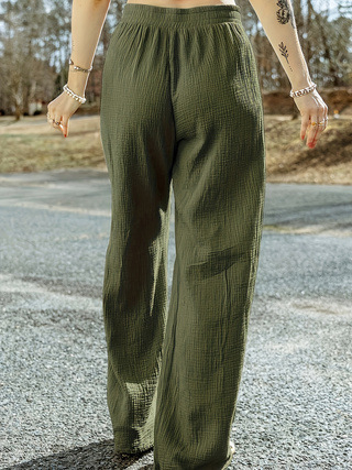 Moterys plačios kelnės su aukšta juosmeniu, medvilnės-poliesterio mišinio audinys, mikroelastika, plisė tekstūra, kasdienio japonų ir korėjiečių stiliaus.